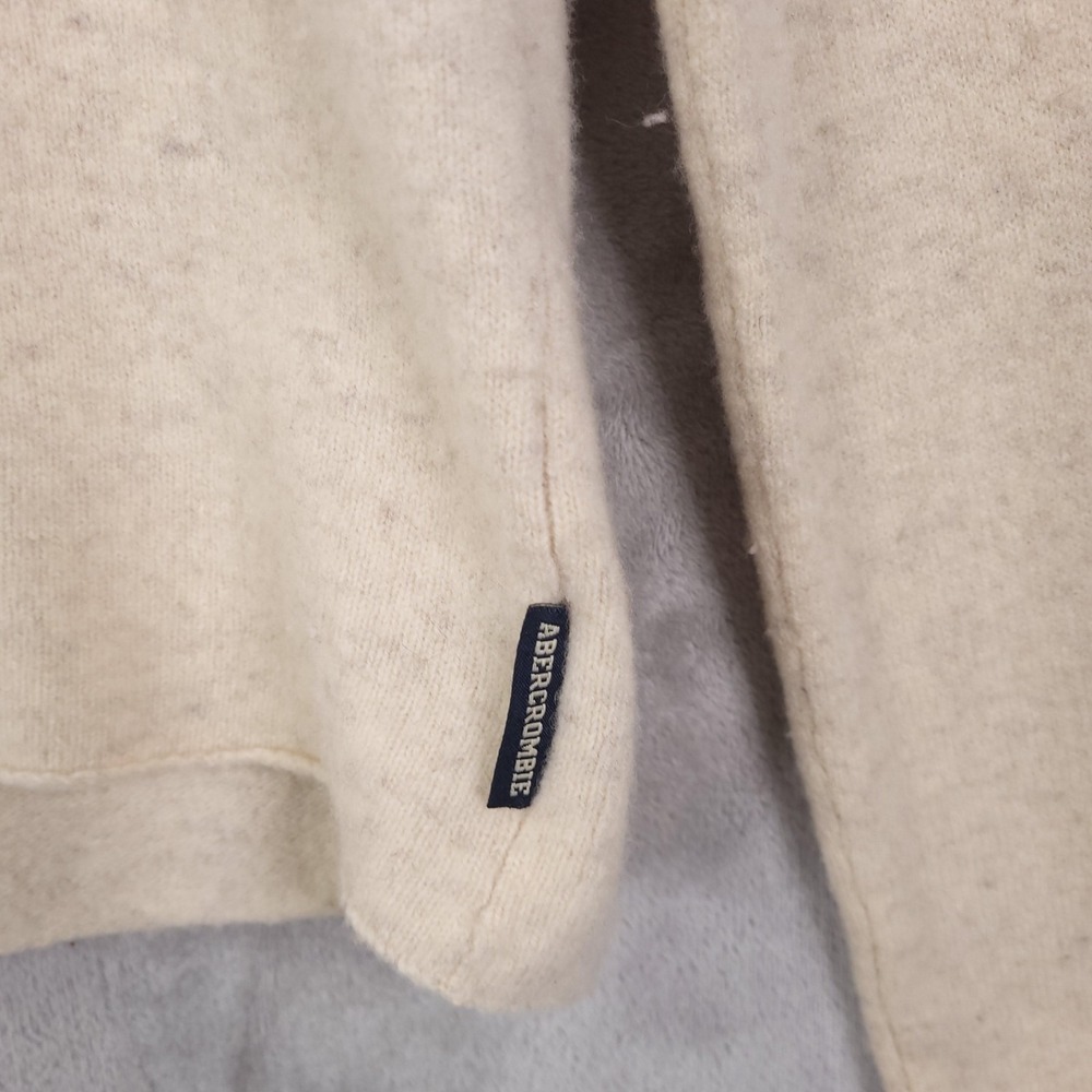 Abercrombie & Fitch Wool Sweater Womens Medium White V Neck Muscle Fit Knit - Picture 4 of 13